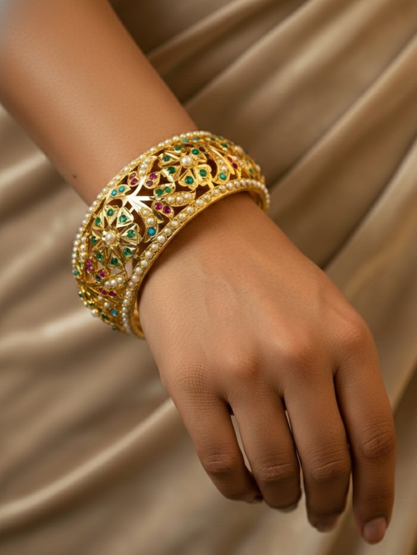 Preeti bangles (multicolour)