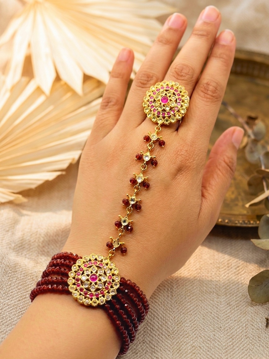 Sahiba haathphool(maroon)